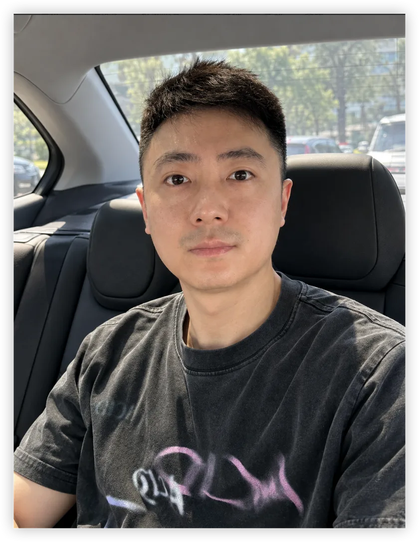 图 1 · 人物身份案例照片
